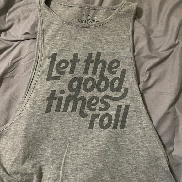 Tank top shirt - Picture 1 of 3